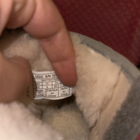 Toddler Uggs - Picture 4 of 5